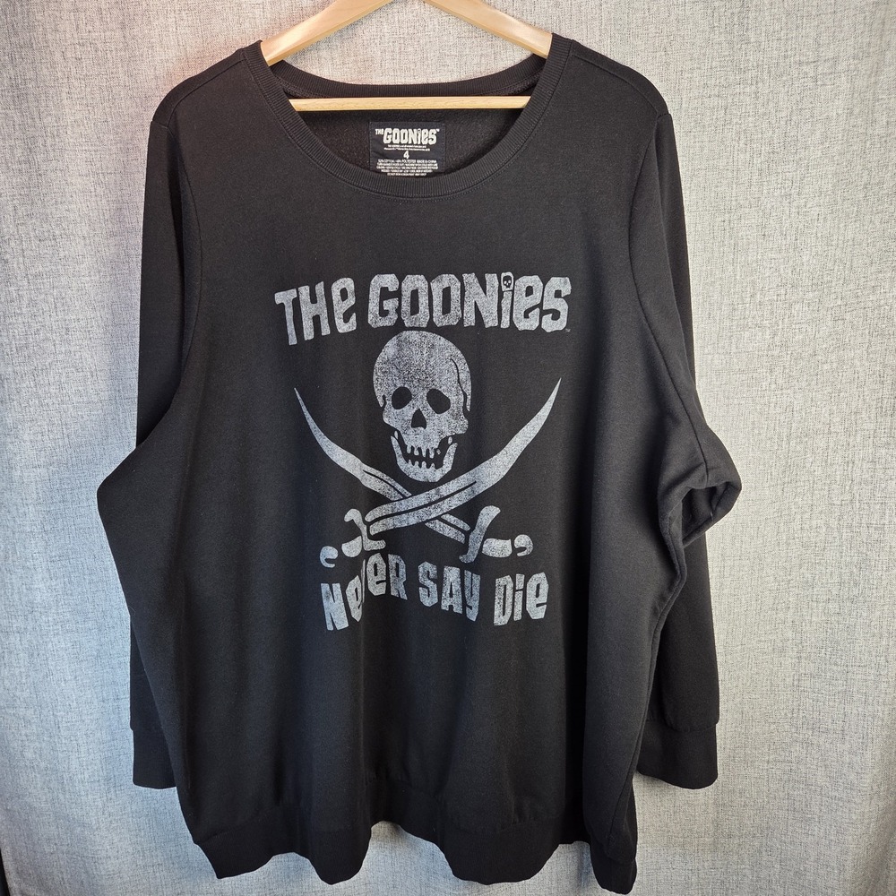The Goonies Torrid "Never Say Die" Graphic Long Sleeve Womens Sz 4 Black Casual